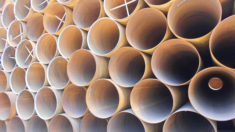 Две возможности образования поверхностных дефектов спиральных стальных труб